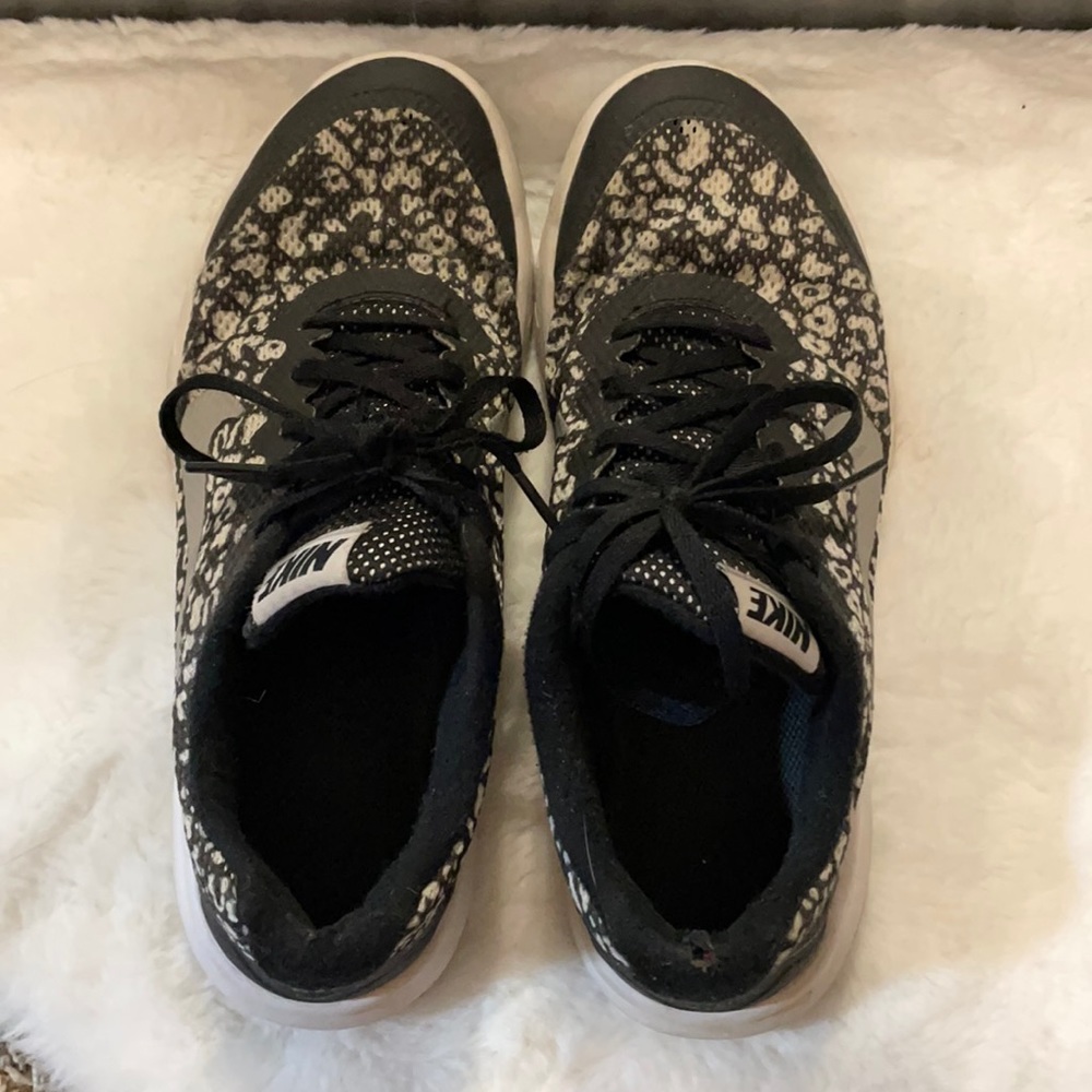 Black and white cheetah print shoes